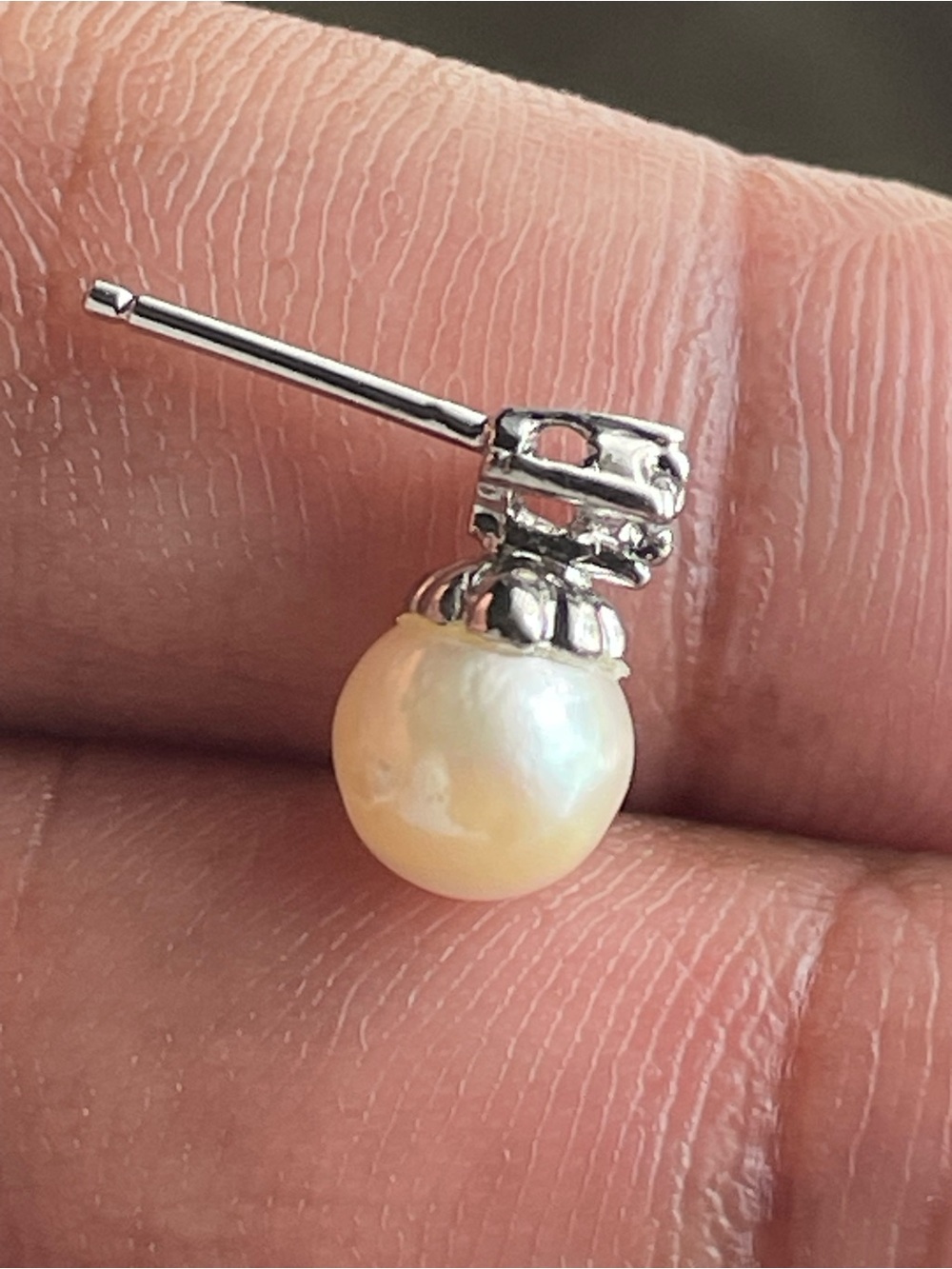Real! 14kt Gold Diamond & Pearl Earrings - Picture 5 of 10